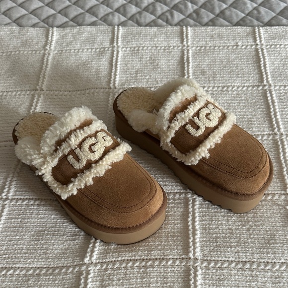 UGG Shoes - 🌿 UGG Slipper/Shoes. NWT.
